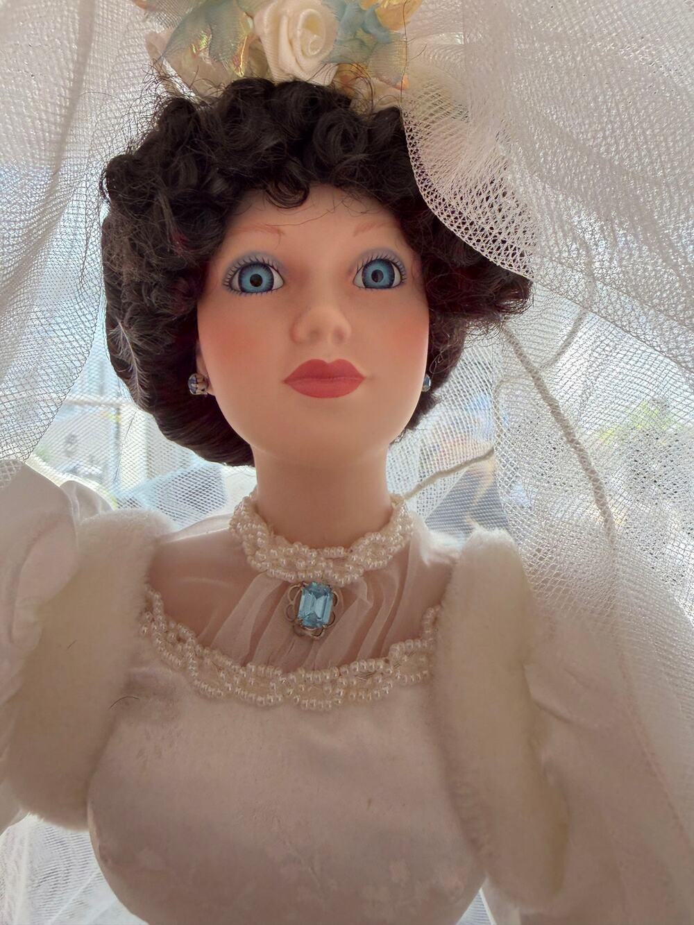 Danbury Mint Elizabeth A Victorian‎ Bride Porcelain Doll Judy Belle COA Boxed